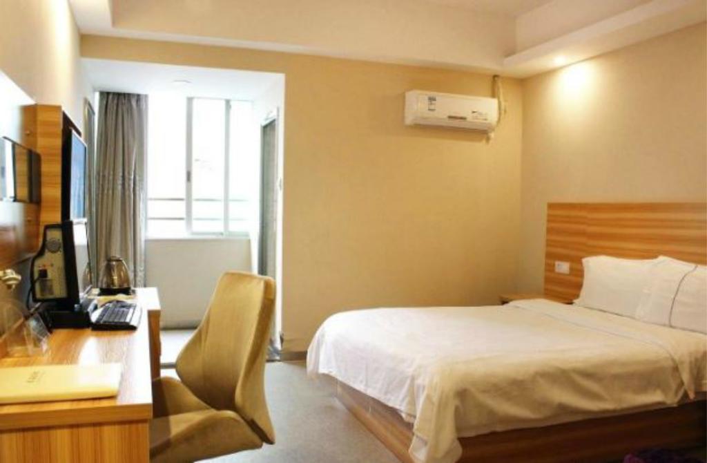 Xiangmei Chain Hotel Shenzhen Qianhai Branch Exterior photo